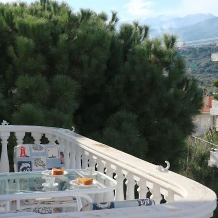 Anestis Apartment Акрата Екстериор снимка