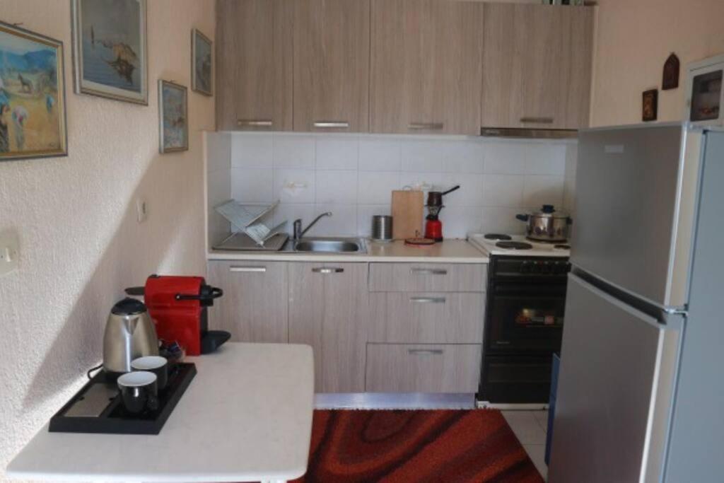 Anestis Apartment Акрата Екстериор снимка