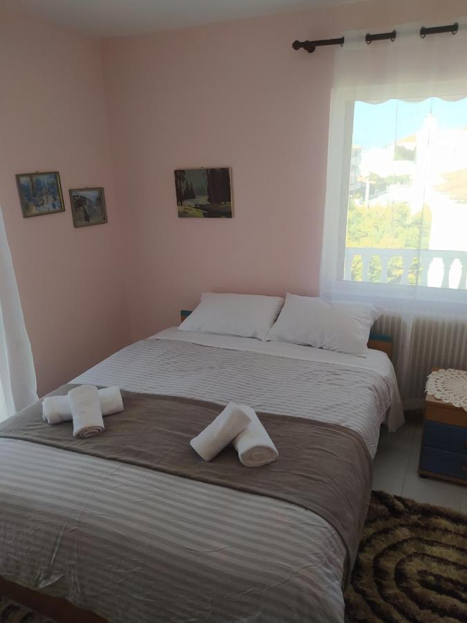Anestis Apartment Акрата Екстериор снимка